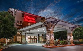 Hampton Inn & Suites Windsor Sonoma Wine Country